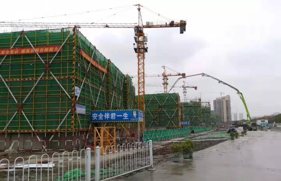 市北32號(hào)地塊提前完成地下室結(jié)頂！